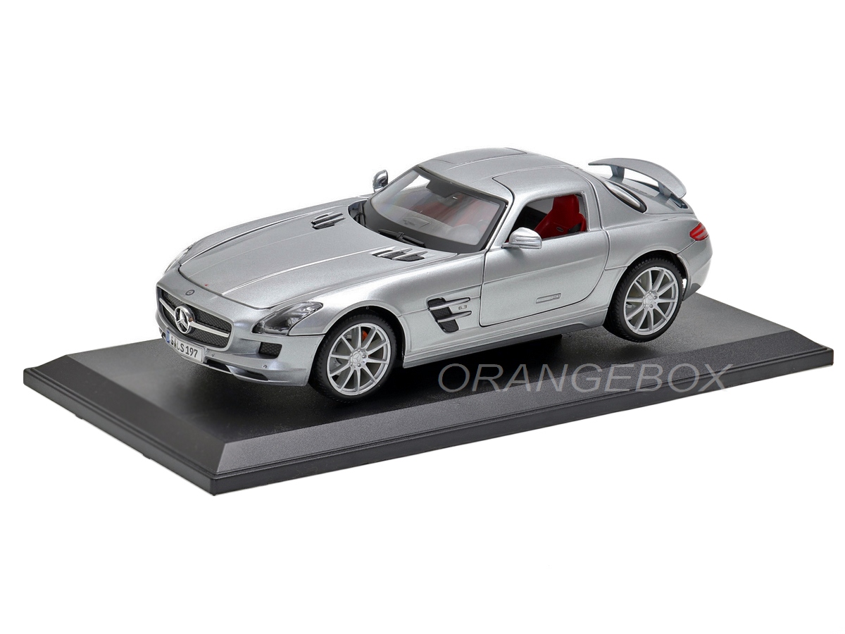 Mercedes Benz SLS AMG Maisto 1:18 Prata - 20 anos! Loja on-line de